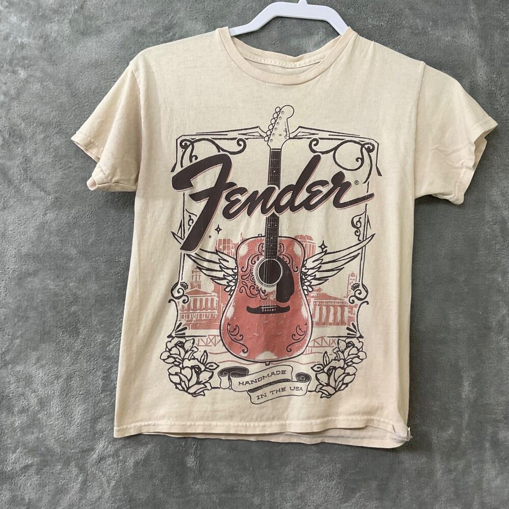 Fender Winged  Guitar 🎸 Graphic Print Short Sleeve T-Shirt XS